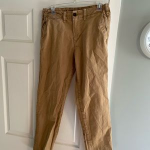 30x34 American eagle khakis, relaxed straight fit